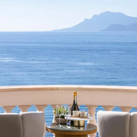 Le Palace Miramar 아파트 *
